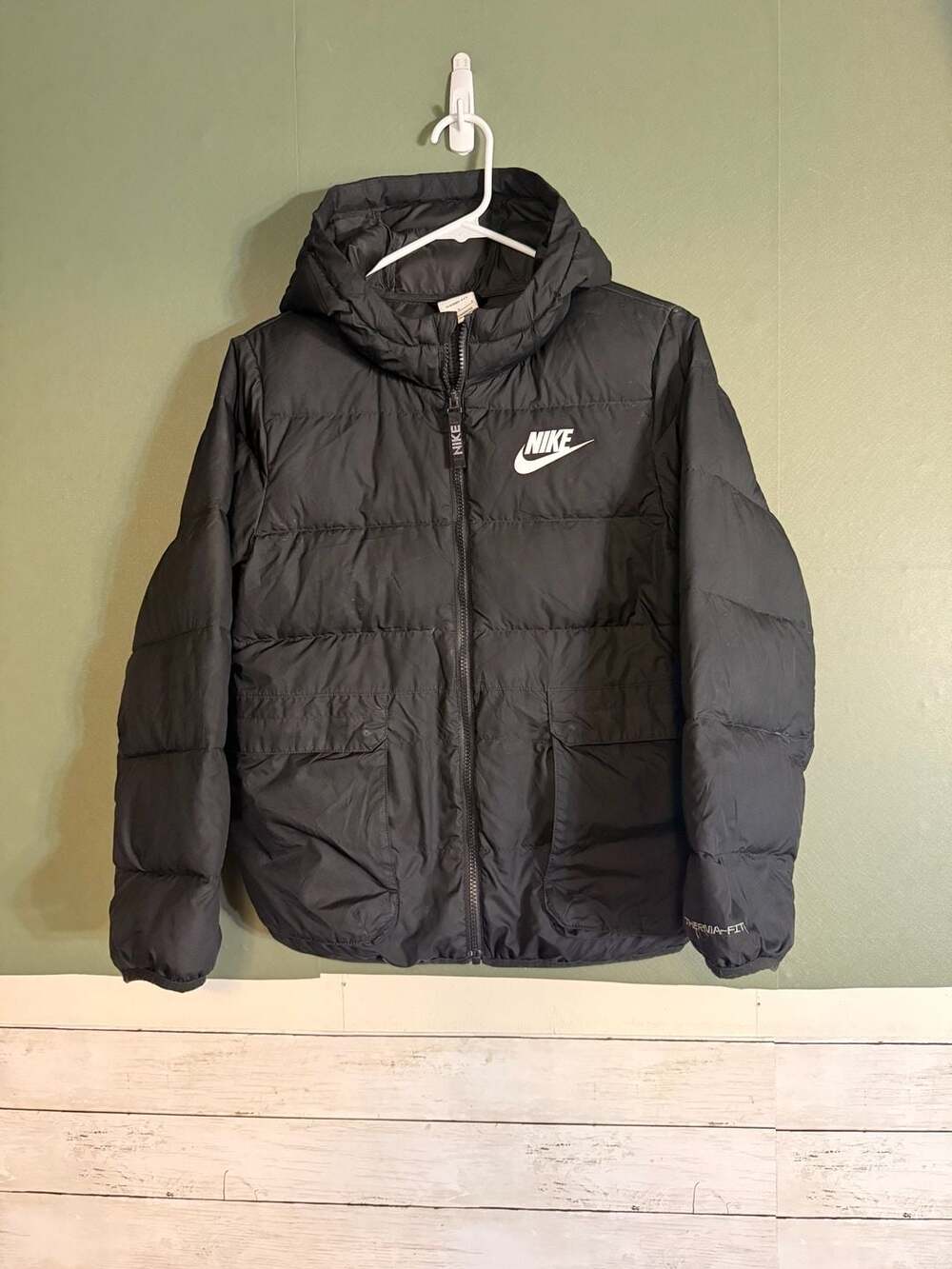 Nike Therma-FIT Black Puffer Jacket with Hood Size L